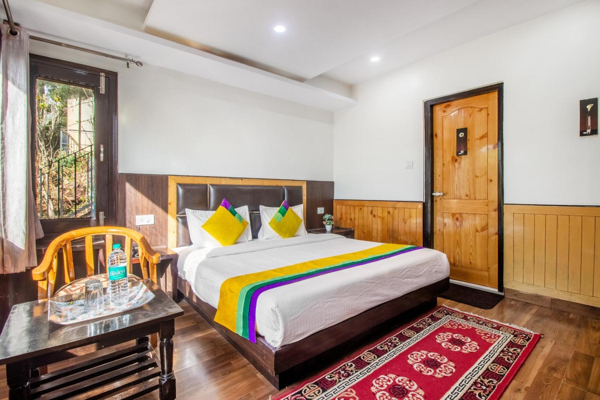 Itsy Hotels Avantika With Forest View Shimla Exterior foto
